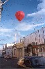 Balão Sobrevoando a Cidade
